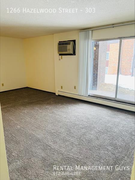 Building Photo - Quiet 1 bedroom with Carpet