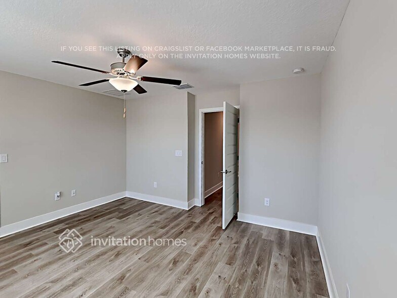 Building Photo - 9769 Wild Begonia Loop