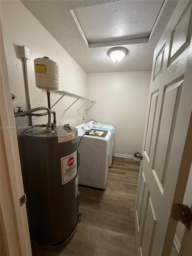 Building Photo - 3789 Mil-Pond Ct