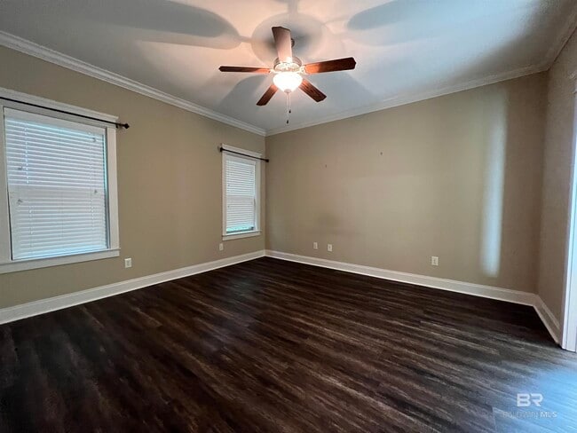 Building Photo - 7700 Kari Ln