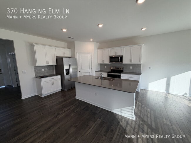 Building Photo - 370 Hanging Elm Ln