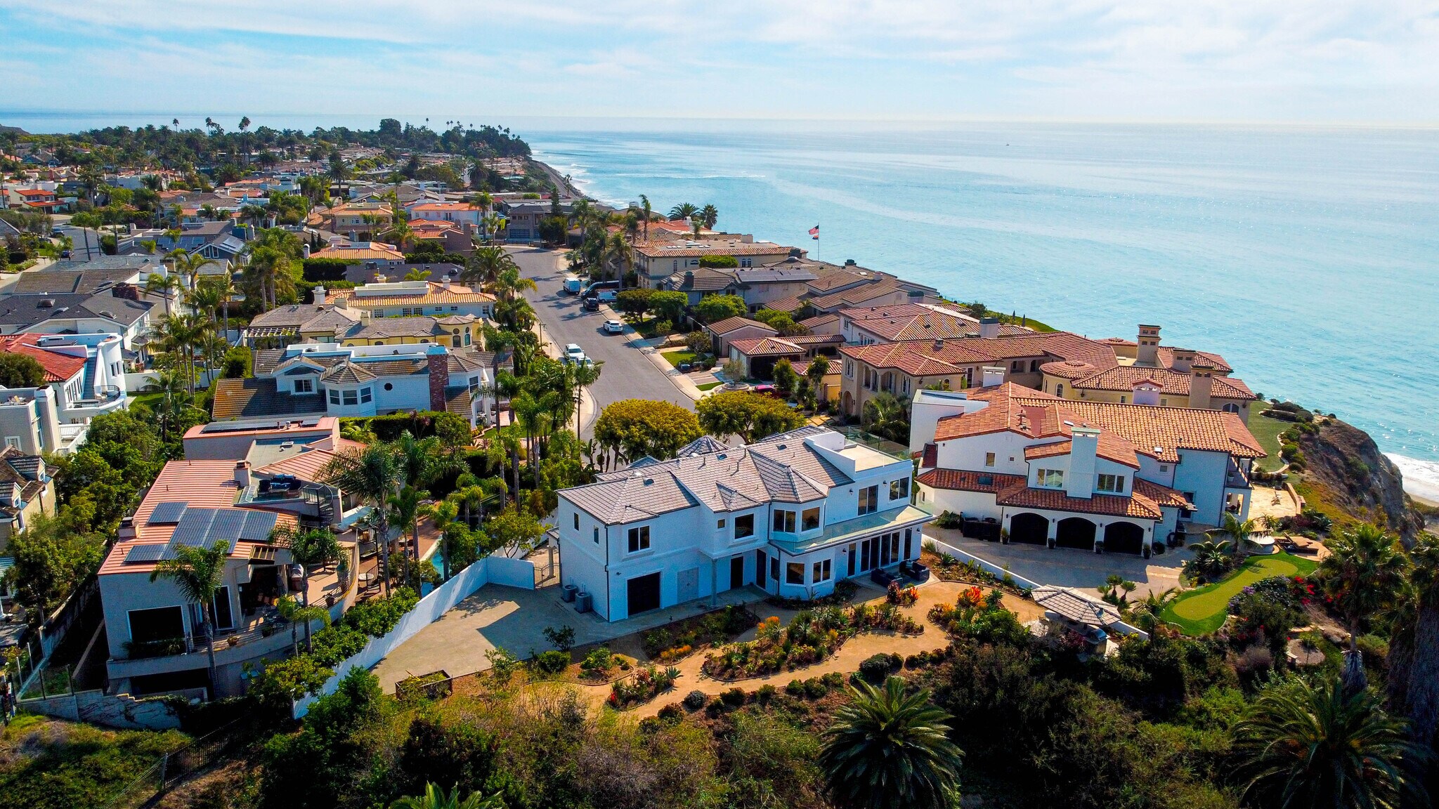 Building Photo - 3811 Vista Blanca