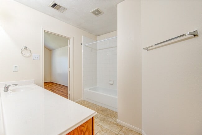 Building Photo - 21603 Juniper Meadows Dr