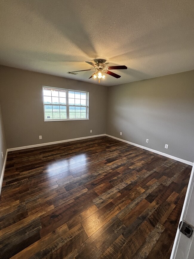 Building Photo - 1526 US-64