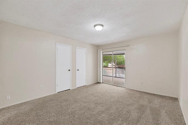 Building Photo - 703 E Shady Grove Rd