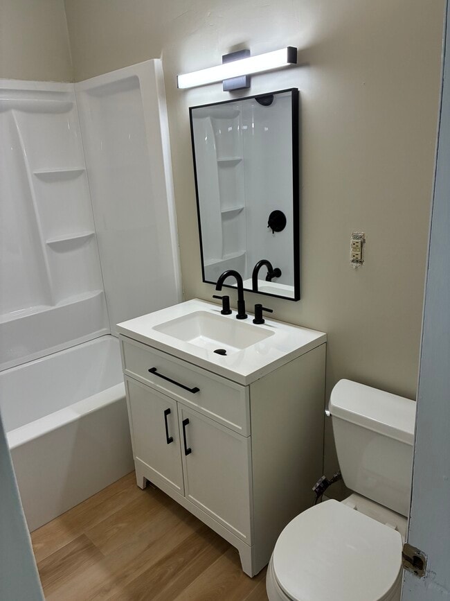 Building Photo - 41 White St