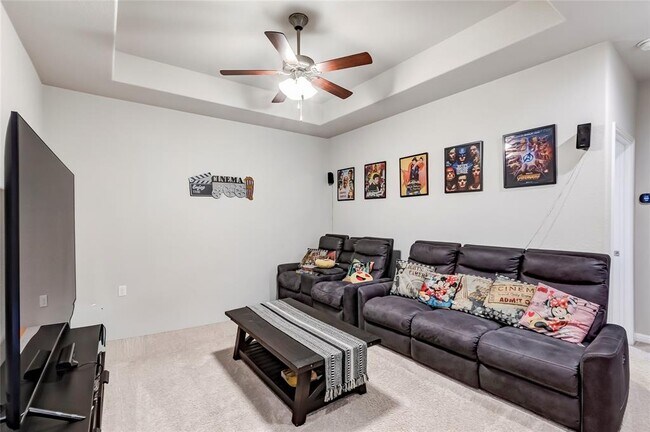 Building Photo - 722 Kingston Pl