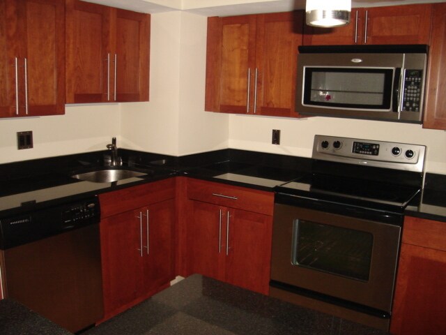 Building Photo - 1600 Beacon St