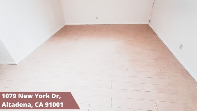 Building Photo - 1079 New York Dr