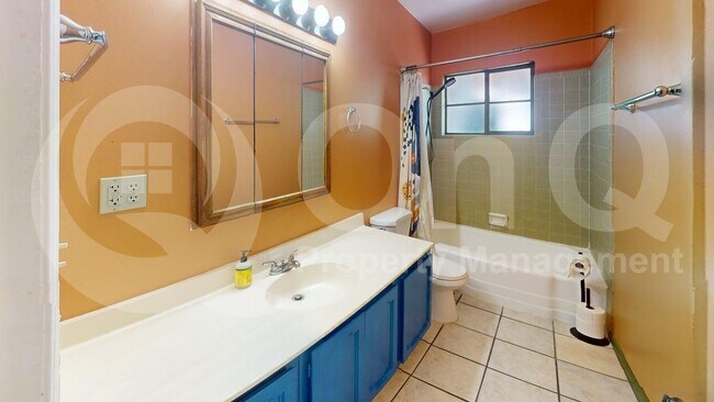 Building Photo - 3320 N Cardi Blvd