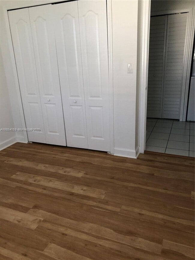 Building Photo - 1692 SE 29th Ct