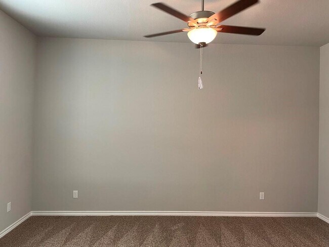 Building Photo - 7722 Merry Oaks Cv