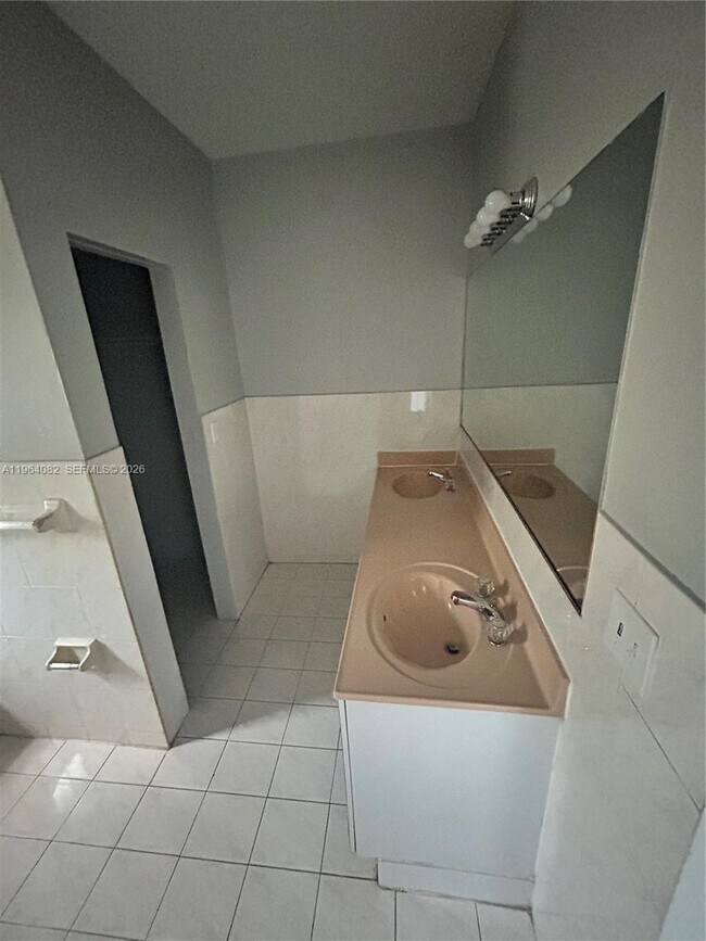 Building Photo - 21 NW 60th St