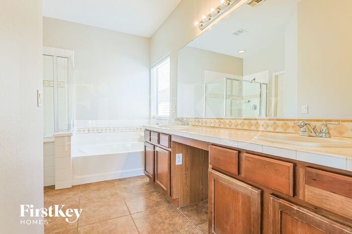 Building Photo - 33827 N Slate Creek Dr