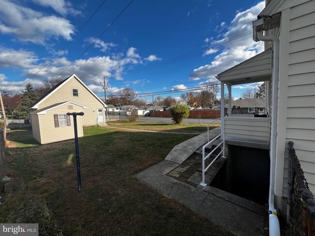 Building Photo - 770 S Lincoln St