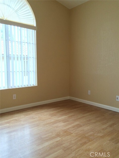 Building Photo - 58 Waxwing Ln