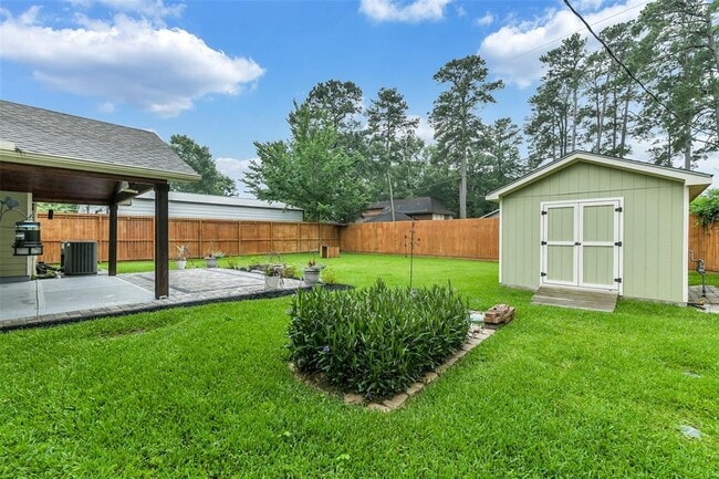 Building Photo - 15407 Cypress Gdns Dr