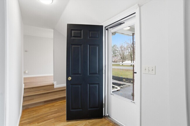 Building Photo - 14 Plummer Rd