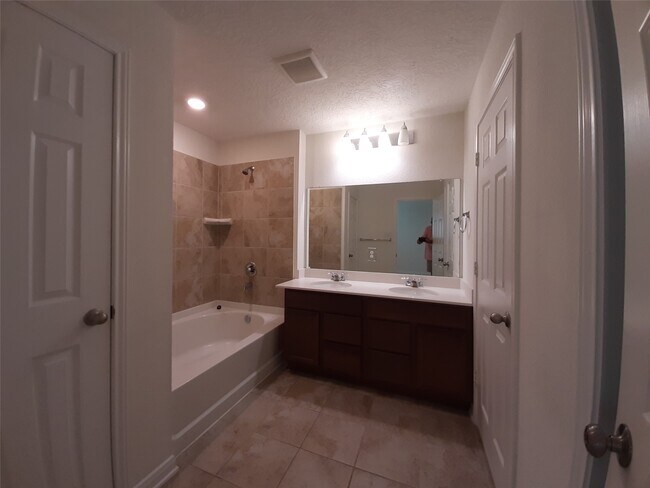 Building Photo - 4834 Lucky Fawn Ln