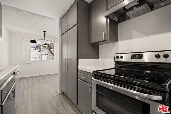 Building Photo - 1457 Butler Ave