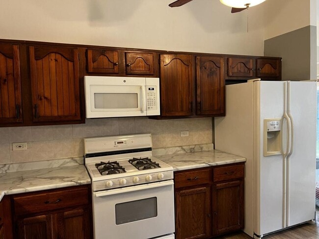 Building Photo - 5623 Santa Barbara Dr