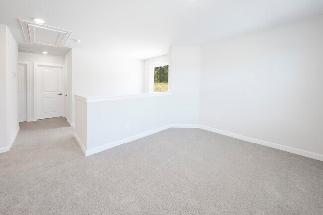 Building Photo - 6179 White Spruce Dr