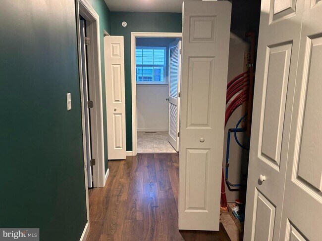 Building Photo - 3098 Goshen Dr