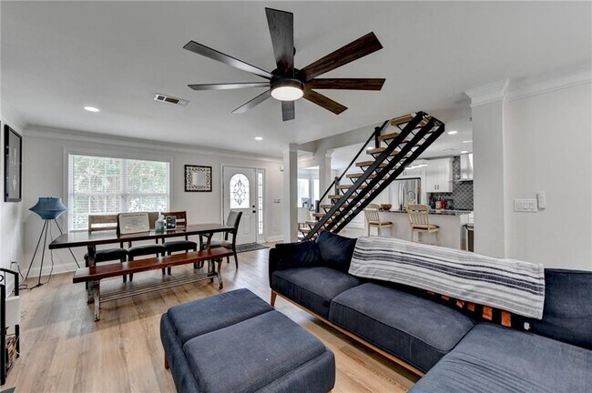 Building Photo - 6604 Destiny Dr SE