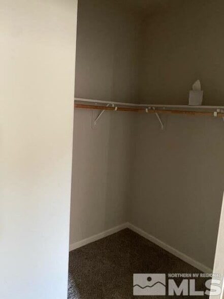 Building Photo - 175 Walnut Dr