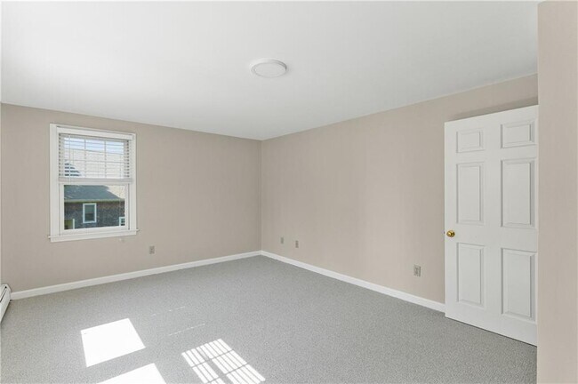 Building Photo - 544 Slocum Rd