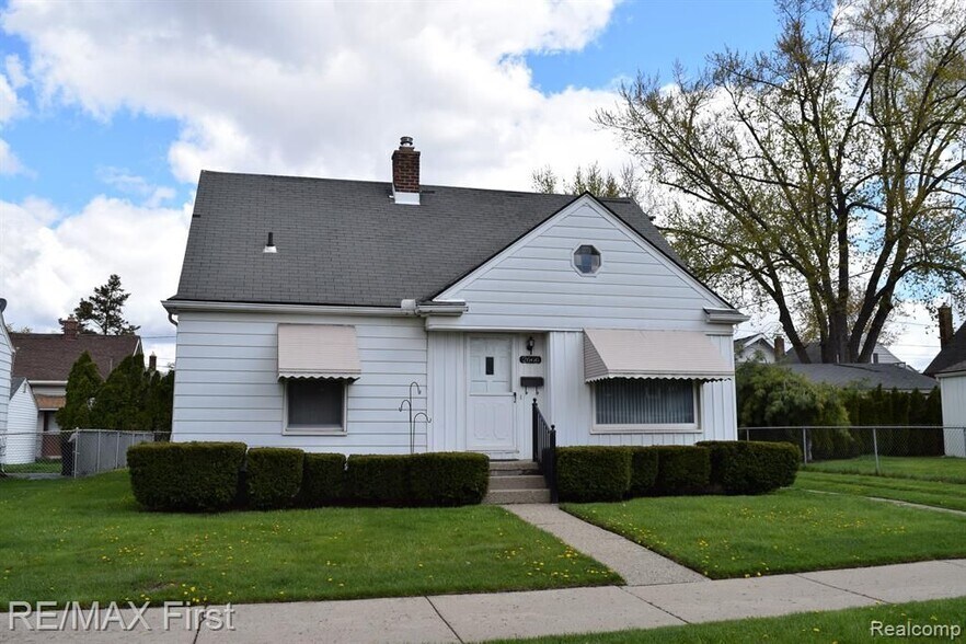 Building Photo - 2666 Catalpa Dr