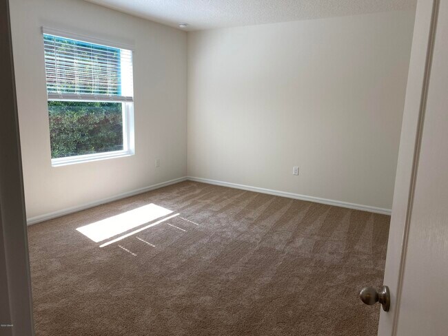 Building Photo - 1602 Primo Ct