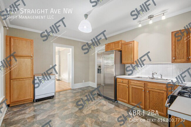 Building Photo - 117 Straight Ave NW