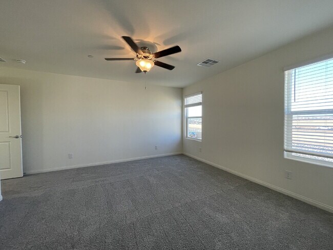 Building Photo - 4 BED 2.5 BATH 2 CAR GARAGE SINGLE FAMILY HOME IN CADENCE, HENDERSON w/ LARGE BACKYARD