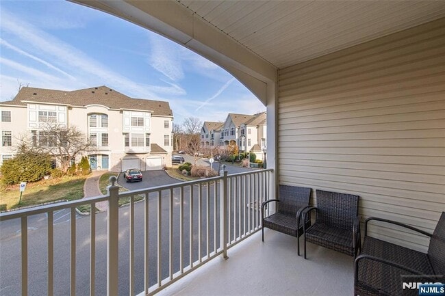 Building Photo - 115 Kensington Ln