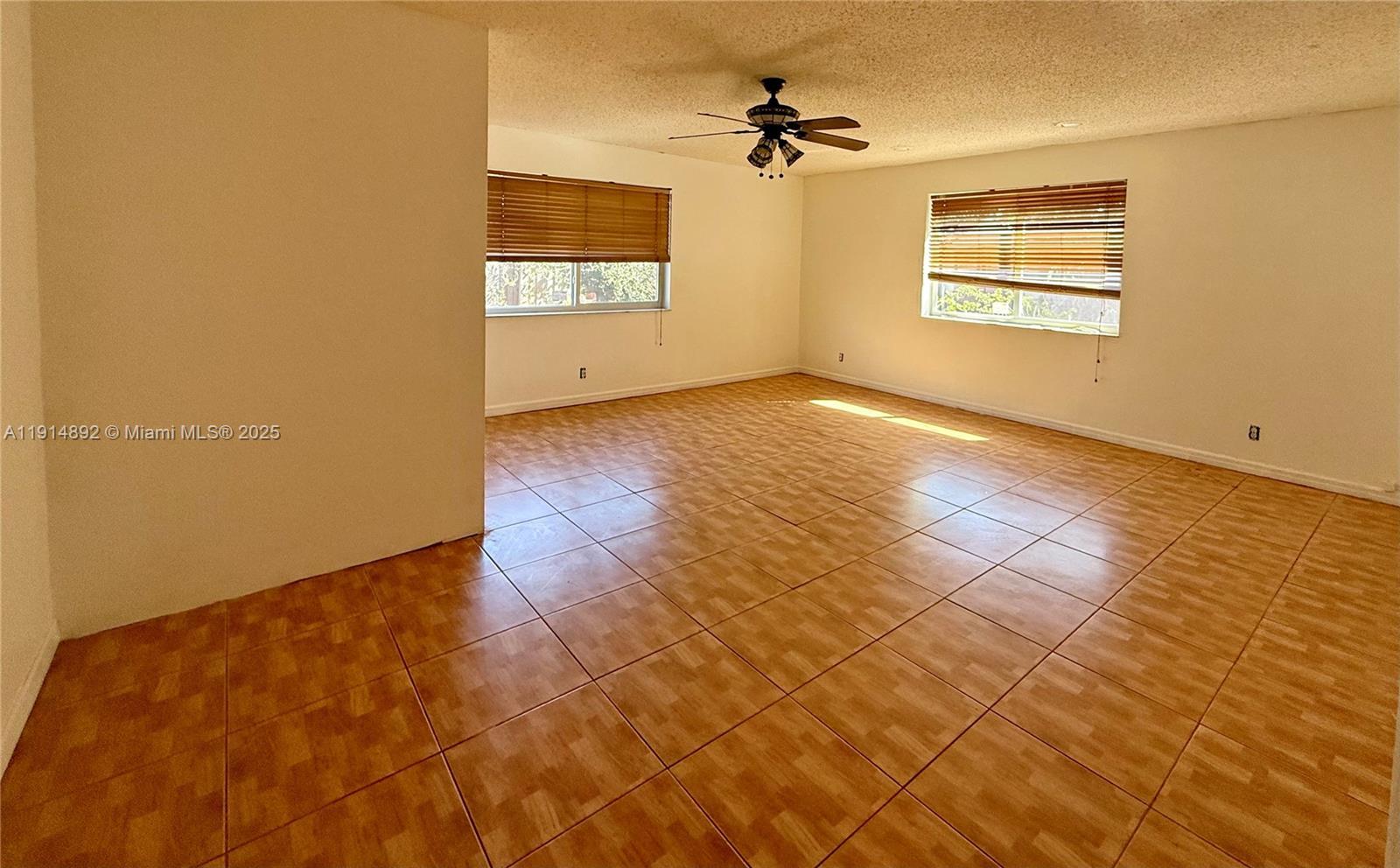 Building Photo - 7340 Allen Dr