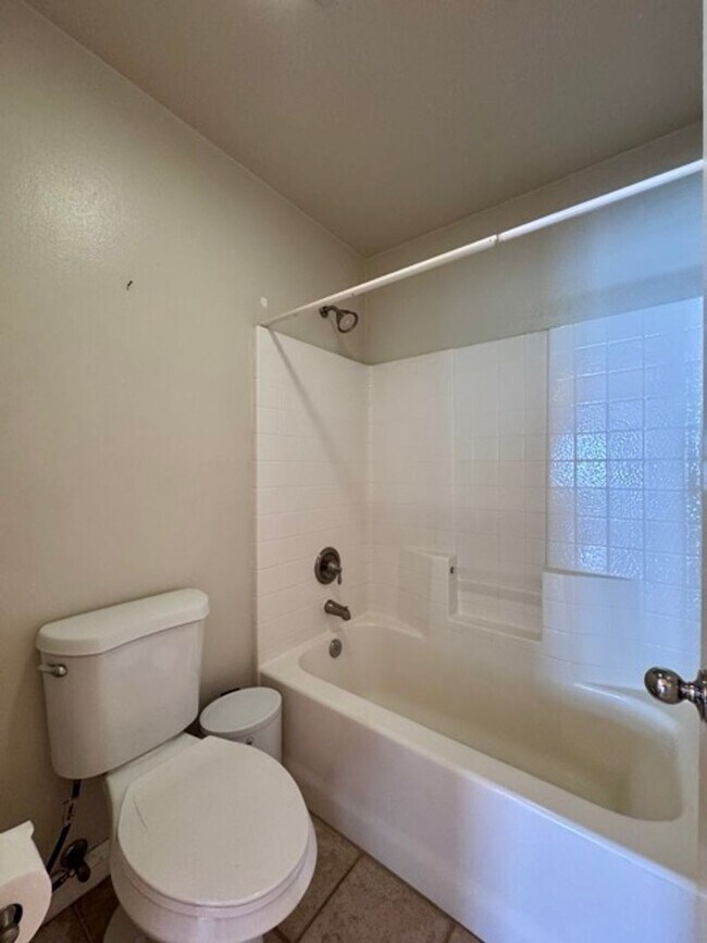 Building Photo - Beautiful Corona Pool Home with 4 bedroom ...