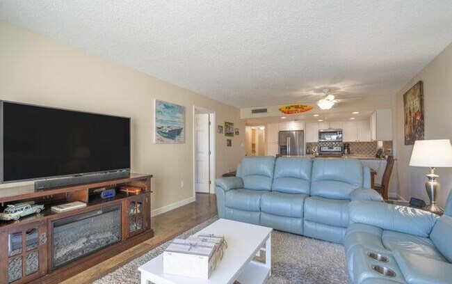 Building Photo - 4800 Ocean Beach Blvd