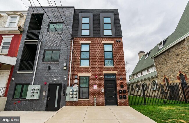 Building Photo - 720 N Preston St