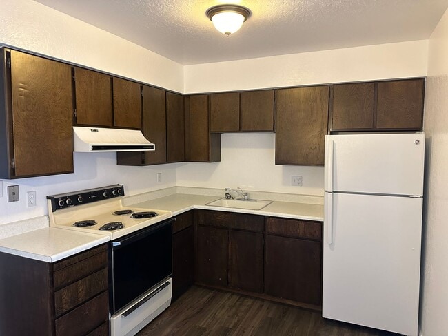 Building Photo - 1560 G St