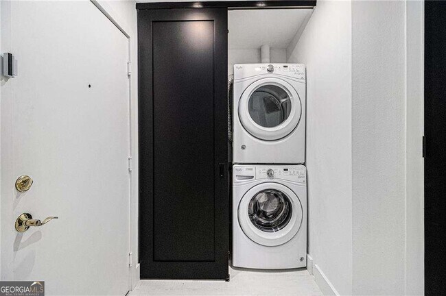 Building Photo - 199 14th St NE