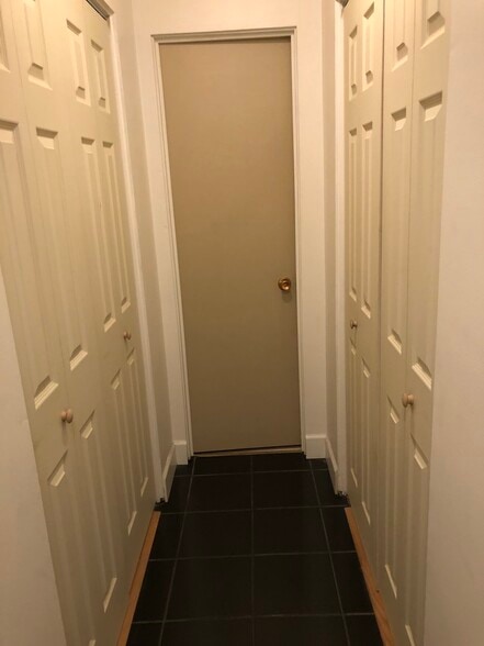 California closets - 221 E 7th Ave
