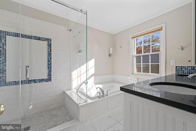 Building Photo - 1106 Brentfield Dr