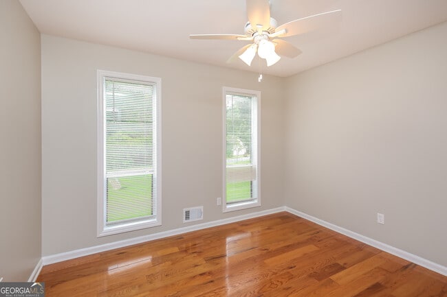 Building Photo - 122 Trickum Hills Dr