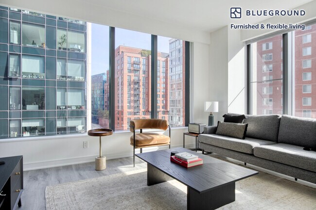 Building Photo - 949 1st St SE