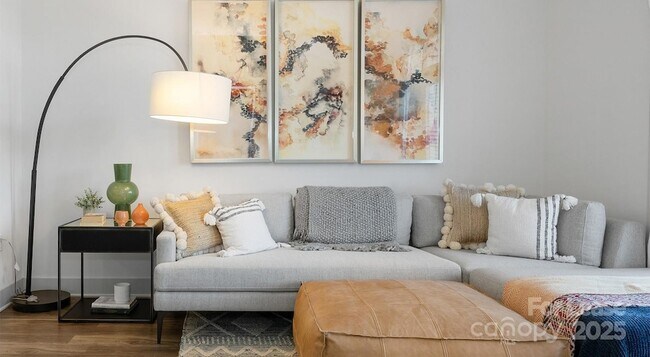 Building Photo - 145 New Bern St