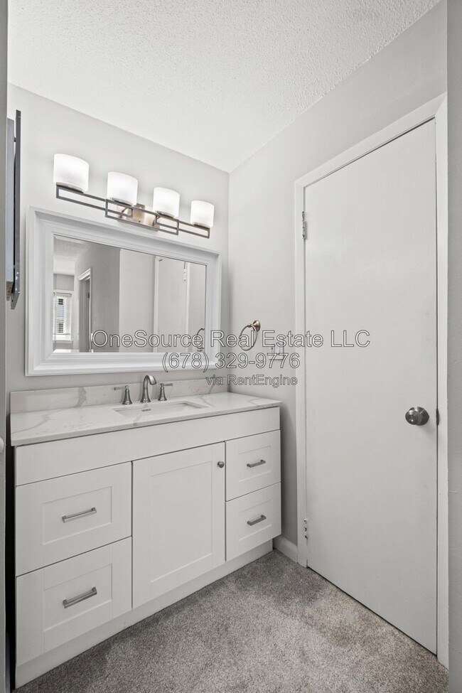 Building Photo - 7312 Cardigan Cir NE