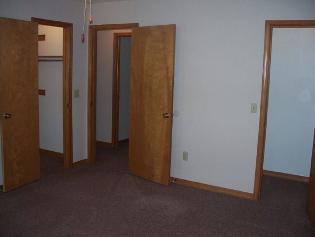 Building Photo - 3417 N Sandpiper Dr