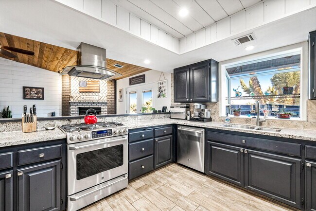 Building Photo - 51025 Burns Canyon Rd