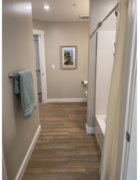 Building Photo - 2075 Lafayette Rd